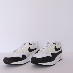 Nike Air Max 1 8W Black & White